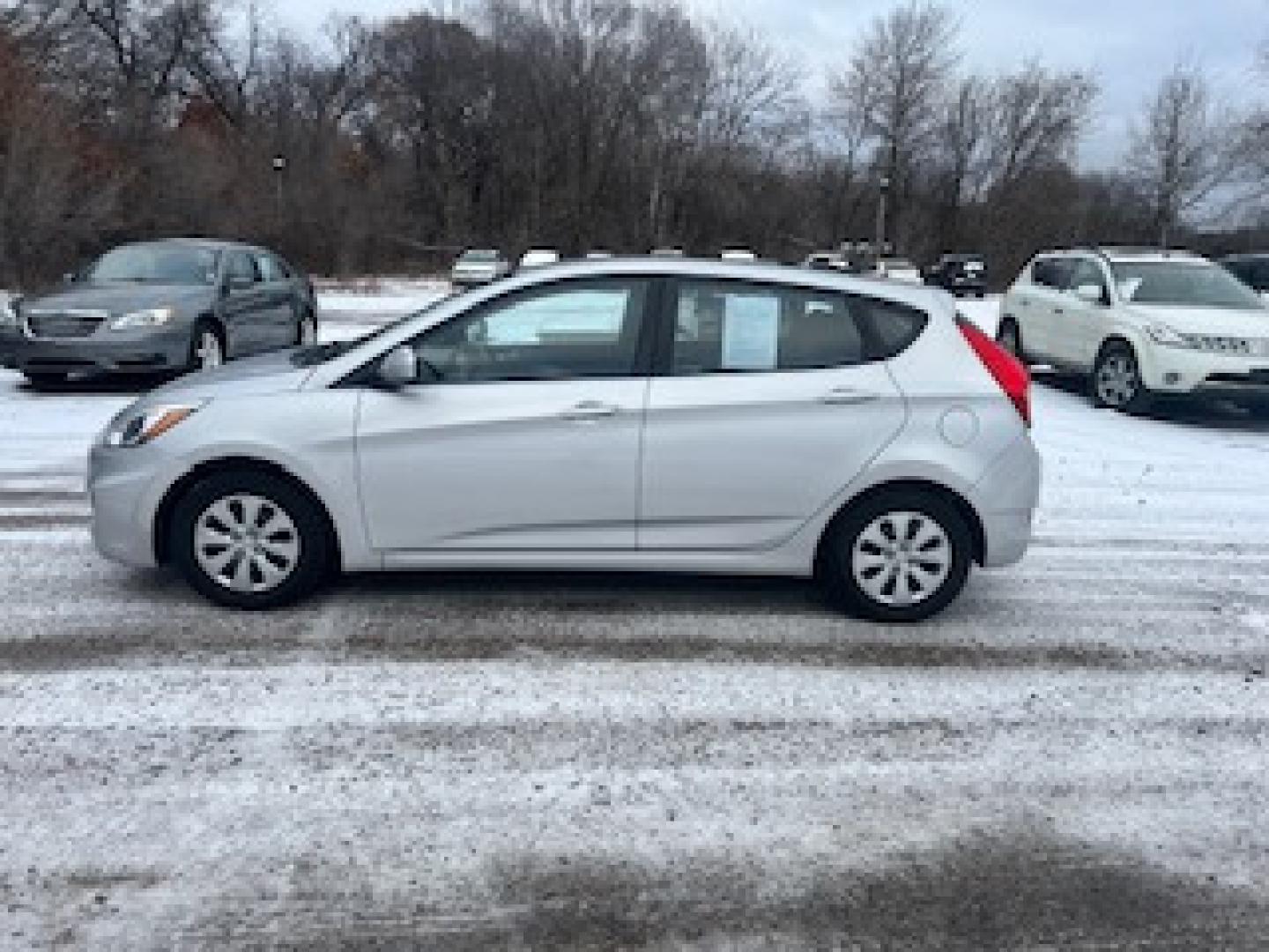 2016 Hyundai Accent (KMHCT5AE3GU) , located at 17255 hwy 65 NE, Ham Lake, MN, 55304, 0.000000, 0.000000 - Photo#1